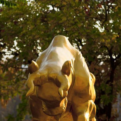 公園奔牛動物石雕是怎么制作出來的?