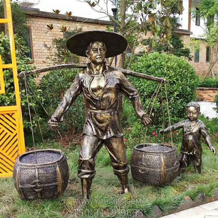 農活，挑擔子的玻璃鋼仿銅人物雕塑