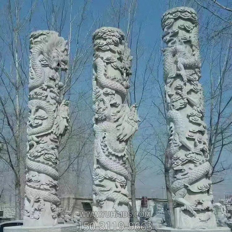 石雕盤龍柱雕塑