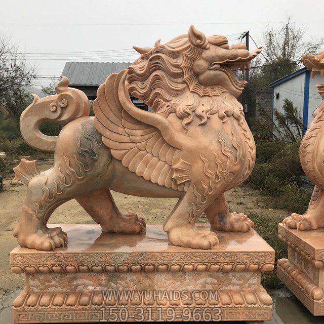 大理石晚霞紅飛天貔貅企業(yè)公司大門(mén)招財(cái)?shù)袼?>
                                <h2>大理石晚霞紅飛天貔貅企業(yè)公司大門(mén)招財(cái)?shù)袼?參數(shù)說(shuō)明</h2>
                                                                        <table>
                                      <tr>
                                        <th>產(chǎn)品標(biāo)題</th>
                                        <td>大理石晚霞紅飛天貔貅企業(yè)公司大門(mén)招財(cái)?shù)袼?/td>
                                      </tr>
                                      <tr>
                                        <th>發(fā)布時(shí)間</th>
                                        <td>2023-06-07 10:18</td>
                                      </tr>
                                      <tr>
                                        <th>價(jià)格</th>
                                        <td><span>電話咨詢</td>
                                      </tr>
                                                                              <tr>
                                          <th>制作材質(zhì)</th>
                                          <td>晚霞紅、大理石</td>
                                        </tr>
                                                                              <tr>
                                          <th>應(yīng)用場(chǎng)所</th>
                                          <td>企業(yè)</td>
                                        </tr>
                                                                              <tr>
                                          <th>雕刻內(nèi)容</th>
                                          <td>貔貅</td>
                                        </tr>
                                                                          </table>
                                <h2>大理石晚霞紅飛天貔貅企業(yè)公司大門(mén)招財(cái)?shù)袼?詳細(xì)說(shuō)明</h2>
                                <p>玉海雕塑是一家綜合性的雕塑公司，擁有多款大理石晚霞紅飛天貔貅企業(yè)公司大門(mén)招財(cái)?shù)袼苣Ｐ?，可加工定制多種大理石晚霞紅飛天貔貅企業(yè)公司大門(mén)招財(cái)?shù)袼埽С植馁|(zhì)、樣式、風(fēng)格、尺寸大小等方面的調(diào)整修改定制。我們所加工制作的大理石晚霞紅飛天貔貅企業(yè)公司大門(mén)招財(cái)?shù)袼苜|(zhì)優(yōu)價(jià)廉，遍布全國(guó)多個(gè)省市地區(qū)，想要了解更多案例圖片，請(qǐng)電話或微信咨詢。材質(zhì)、大小、樣式等都可以按需定制，還可根據(jù)您提供給的大理石晚霞紅飛天貔貅企業(yè)公司大門(mén)招財(cái)?shù)袼軜訄D進(jìn)行制作！如有相關(guān)需求，歡迎致電（微信同號(hào)）：<span>150-3119-9663</span></p>
                                                                <div   class=