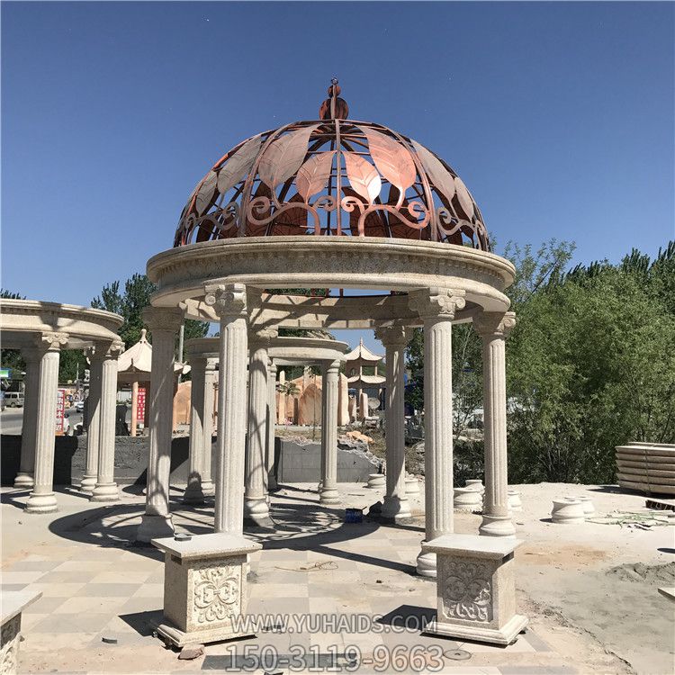 歐式羅馬柱鐵藝樹(shù)葉圓頂別墅花園北方?jīng)鐾さ袼?>
                                <h2>歐式羅馬柱鐵藝樹(shù)葉圓頂別墅花園北方?jīng)鐾さ袼?參數(shù)說(shuō)明</h2>
                                                                        <table>
                                      <tr>
                                        <th>產(chǎn)品標(biāo)題</th>
                                        <td>歐式羅馬柱鐵藝樹(shù)葉圓頂別墅花園北方?jīng)鐾さ袼?/td>
                                      </tr>
                                      <tr>
                                        <th>發(fā)布時(shí)間</th>
                                        <td>2023-06-07 10:40</td>
                                      </tr>
                                      <tr>
                                        <th>價(jià)格</th>
                                        <td><span>電話咨詢(xún)</td>
                                      </tr>
                                                                              <tr>
                                          <th>雕刻內(nèi)容</th>
                                          <td>涼亭、馬</td>
                                        </tr>
                                                                          </table>
                                <h2>歐式羅馬柱鐵藝樹(shù)葉圓頂別墅花園北方?jīng)鐾さ袼?詳細(xì)說(shuō)明</h2>
                                <p>玉海雕塑是一家綜合性的雕塑公司，擁有多款歐式羅馬柱鐵藝樹(shù)葉圓頂別墅花園北方?jīng)鐾さ袼苣Ｐ停杉庸ざㄖ贫喾N歐式羅馬柱鐵藝樹(shù)葉圓頂別墅花園北方?jīng)鐾さ袼埽С植馁|(zhì)、樣式、風(fēng)格、尺寸大小等方面的調(diào)整修改定制。我們所加工制作的歐式羅馬柱鐵藝樹(shù)葉圓頂別墅花園北方?jīng)鐾さ袼苜|(zhì)優(yōu)價(jià)廉，遍布全國(guó)多個(gè)省市地區(qū)，想要了解更多案例圖片，請(qǐng)電話或微信咨詢(xún)。材質(zhì)、大小、樣式等都可以按需定制，還可根據(jù)您提供給的歐式羅馬柱鐵藝樹(shù)葉圓頂別墅花園北方?jīng)鐾さ袼軜訄D進(jìn)行制作！如有相關(guān)需求，歡迎致電（微信同號(hào)）：<span>150-3119-9663</span></p>
                                                                <div   class=