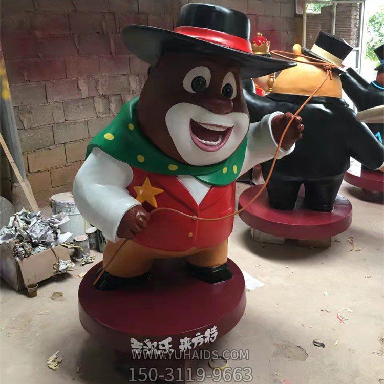 玻璃鋼卡通商場(chǎng)游樂(lè)園熊出沒(méi)動(dòng)畫(huà)人物景觀雕塑