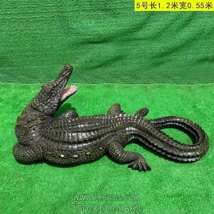 玻璃鋼鱷魚(yú)，仿真鱷魚(yú)雕塑