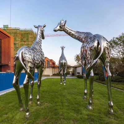 售樓處景觀擺件 大型戶外校園廣場 庭院草坪鏤空動物雕塑