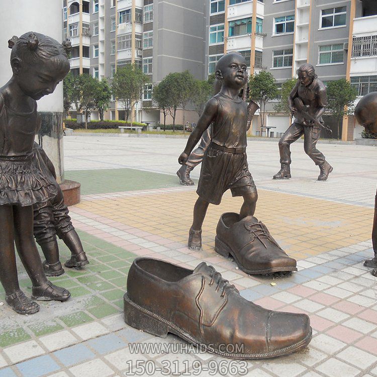 小區創意玻璃鋼仿銅兒童人物童趣景觀小品雕塑