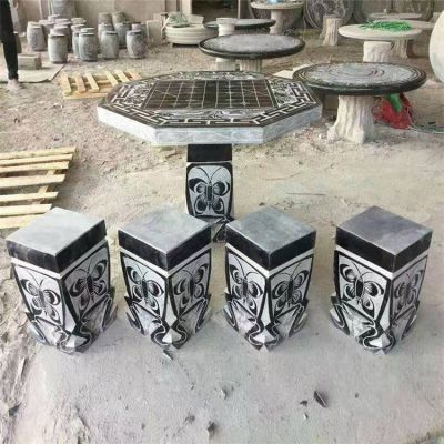 青石石桌凳，帶中國棋盤