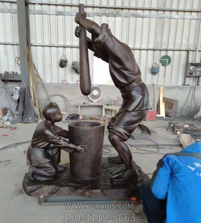 玻璃鋼仿銅戶外園林景區打糍粑的人物景觀民俗小品雕塑
