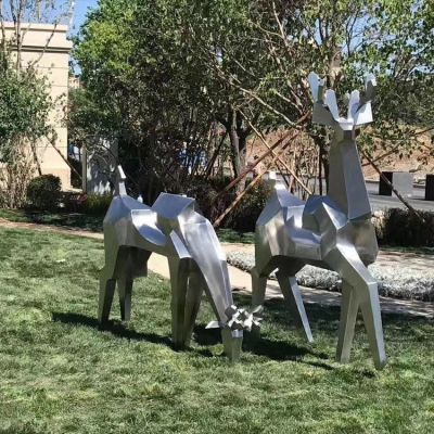 不銹鋼梅花鹿，塊面抽象小區動物擺件