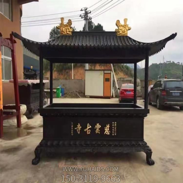 銅雕焚香爐，寺廟帶頂方形香爐雕塑