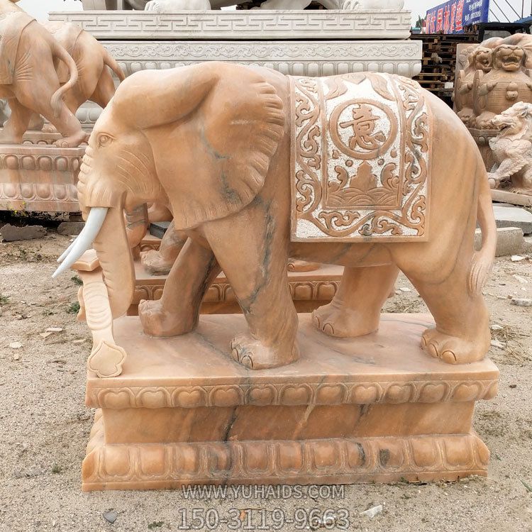景區(qū)剛才黃蠟石石雕大象雕塑