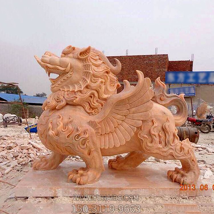 景區(qū)戶外大型晚霞紅石雕創(chuàng)意浮雕貔貅雕塑 景區(qū)戶外大型晚霞紅石雕創(chuàng)意浮雕貔貅雕塑