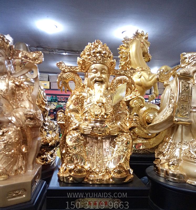 室內供奉小型銅鑄財神掉雕塑