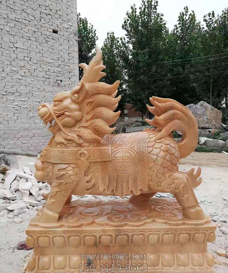 晚霞紅石雕別墅鎮宅麒麟雕塑 晚霞紅石雕別墅鎮宅麒麟雕塑