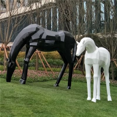 玻璃鋼馬兒，抽象塊面馬雕塑，黑白兩色，可改色