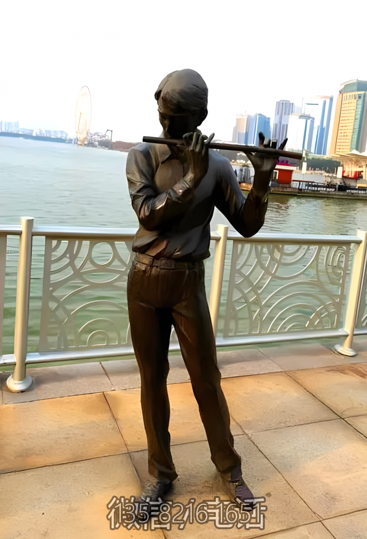 戶外園林景觀銅雕吹笛子的人物雕塑