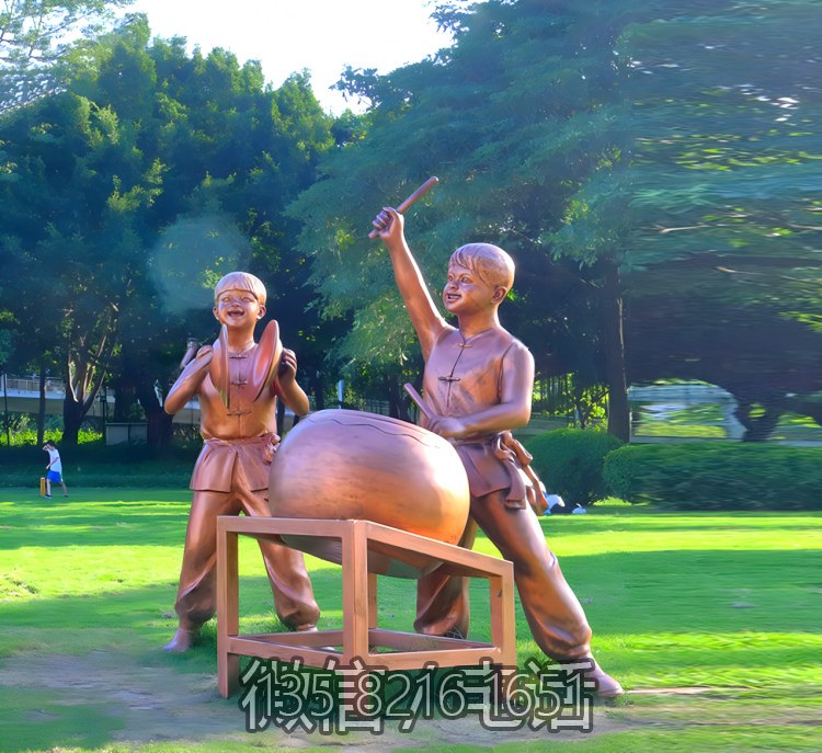 紫銅鍛造敲鑼打鼓的兒童雕塑