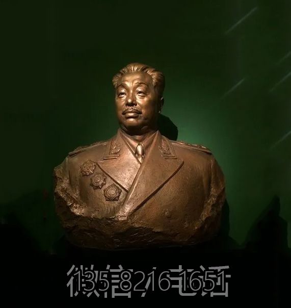 園林戶外玻璃鋼仿銅十大元帥賀龍雕塑