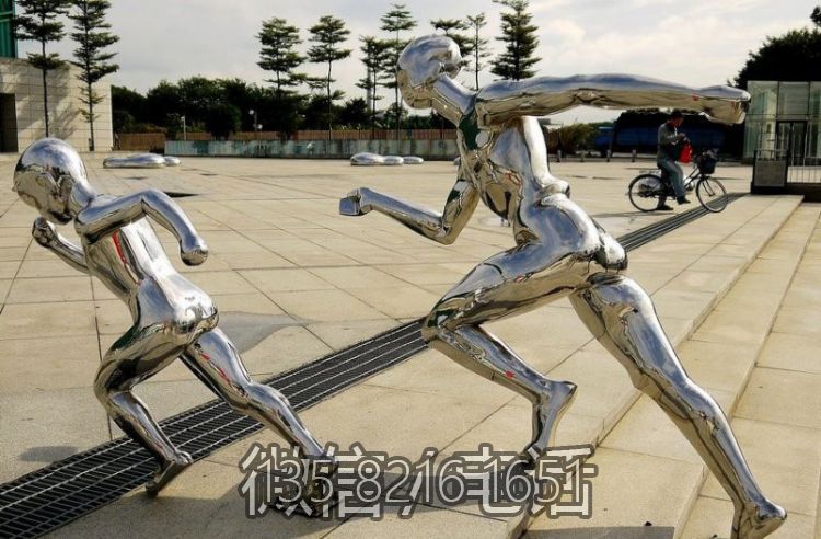 廣場落地擺件不銹鋼鏡面抽象運動跑步人物雕塑