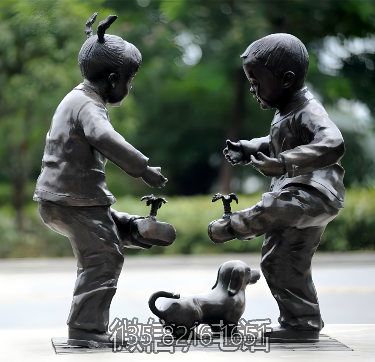 定制組合小品擺件玻璃鋼仿銅踢毽子的兒童雕塑