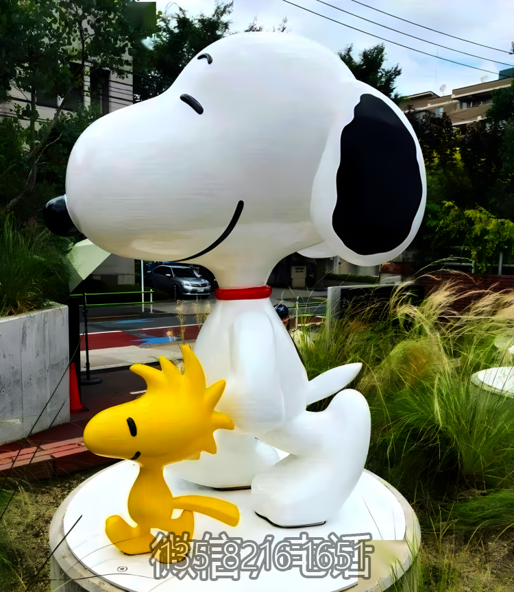 園林大型落地景觀裝飾擺件玻璃鋼卡通Snoopy雕塑
