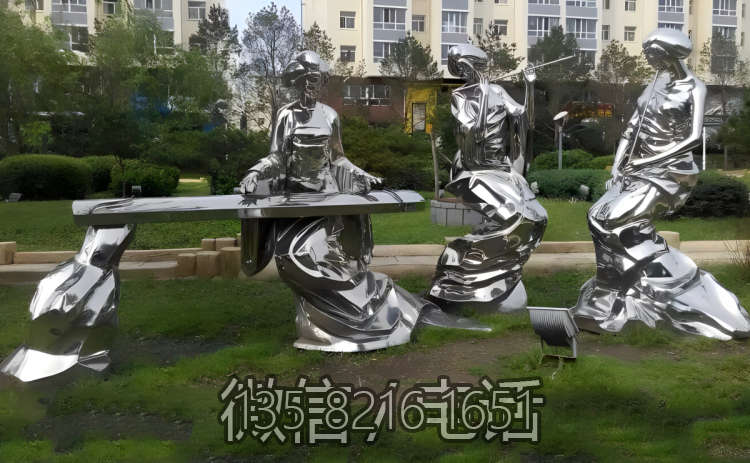 園林?jǐn)[件不銹鋼彈奏抽象人物雕塑