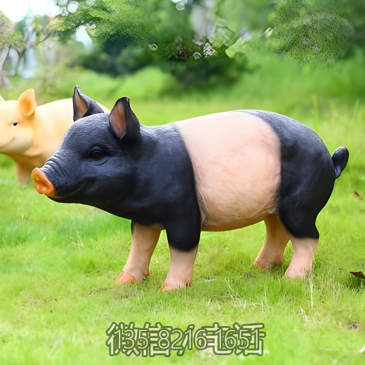 園林草坪玻璃鋼仿真動物十二生肖豬雕塑