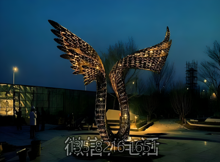不銹鋼鏤空發光抽象翅膀雕塑