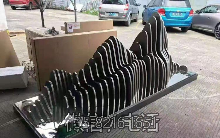 假山雕塑-不銹鋼假山雕塑水池景裝飾抽象立體鏤空鐵藝山形山峰山巒造型_712 假山雕塑-不銹鋼假山雕塑水池景裝飾抽象立體鏤空鐵藝山形山峰山巒造型_712