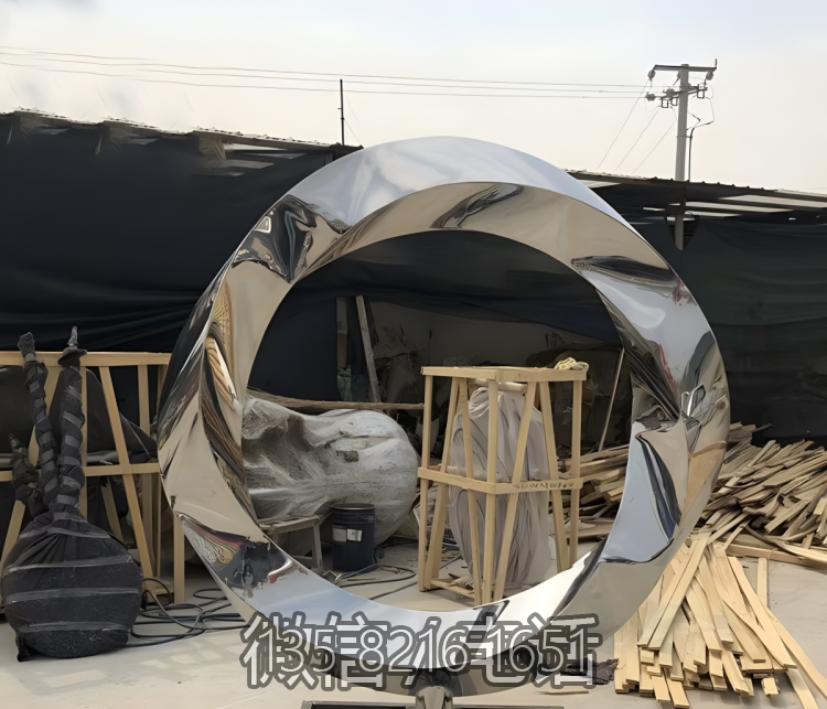 圓環(huán)雕塑-公園抽象不銹鋼鏡面圓環(huán)雕雕塑 圓環(huán)雕塑-公園抽象不銹鋼鏡面圓環(huán)雕雕塑