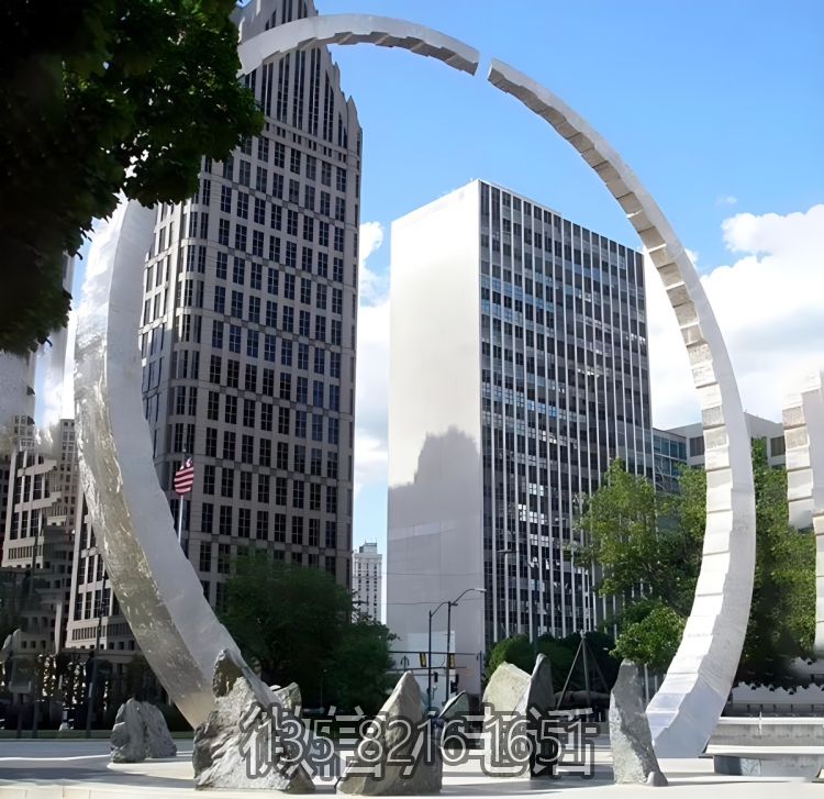 圓環(huán)雕塑-戶外城市大型不銹鋼鏡面抽象圓環(huán)雕塑 圓環(huán)雕塑-戶外城市大型不銹鋼鏡面抽象圓環(huán)雕塑