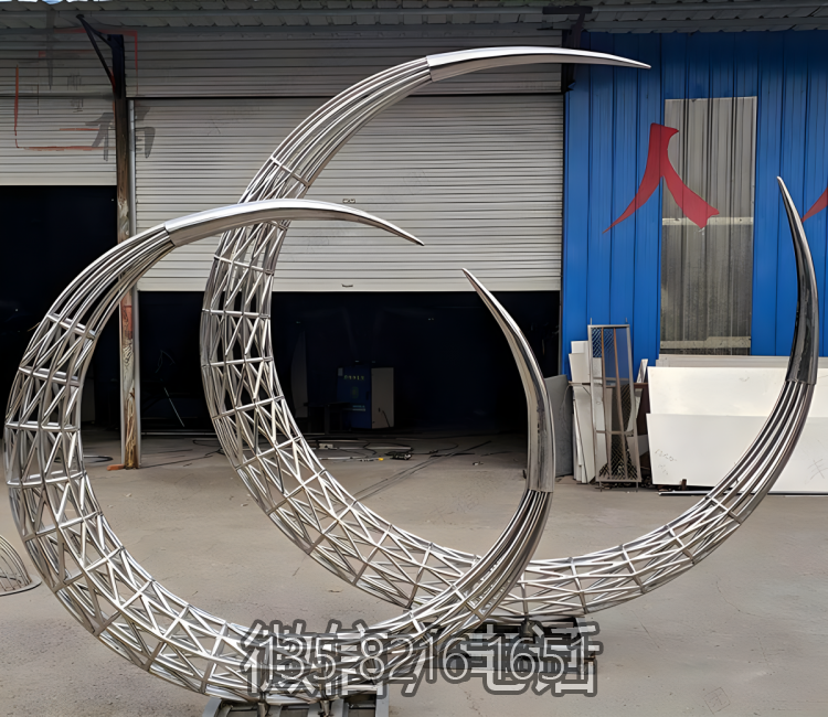 月亮雕塑-別墅裝飾擺放兩個不銹鋼鏤空月亮雕塑 月亮雕塑-別墅裝飾擺放兩個不銹鋼鏤空月亮雕塑