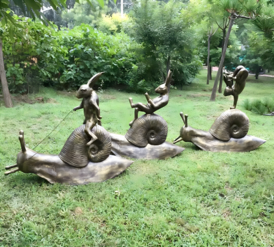 景觀園林創(chuàng)意動物裝飾擺件蝸牛玻璃鋼仿銅雕塑