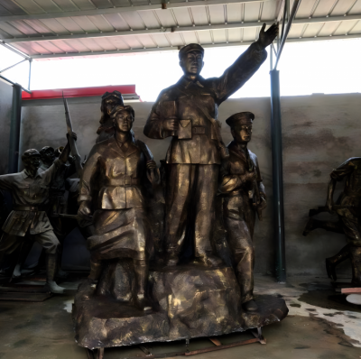 玻璃鋼仿銅八路軍戰士人物雕塑
