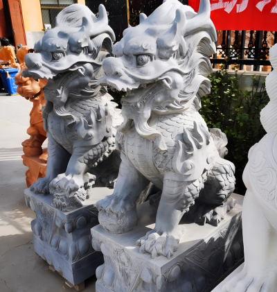 工廠企業門口擺放青石石雕動物景觀擺件麒麟雕塑