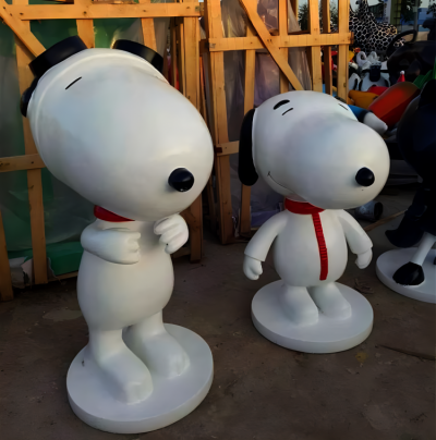 花園造景創(chuàng)意玻璃鋼卡通動(dòng)物擺件Snoopy雕塑