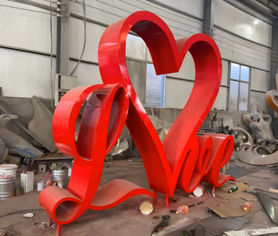 love不銹鋼愛心文字雕塑
