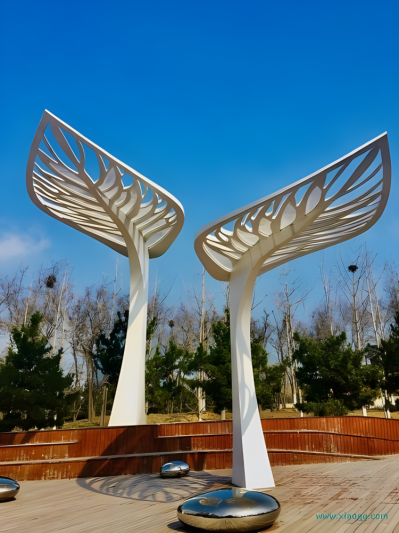 不銹鋼樹形樹葉雕塑