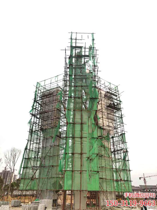 施工中的泰安史國之門 施工中的泰安史國之門