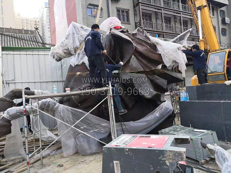 山西運(yùn)城關(guān)王廟關(guān)公銅雕分體安裝 山西運(yùn)城關(guān)王廟關(guān)公銅雕分體安裝