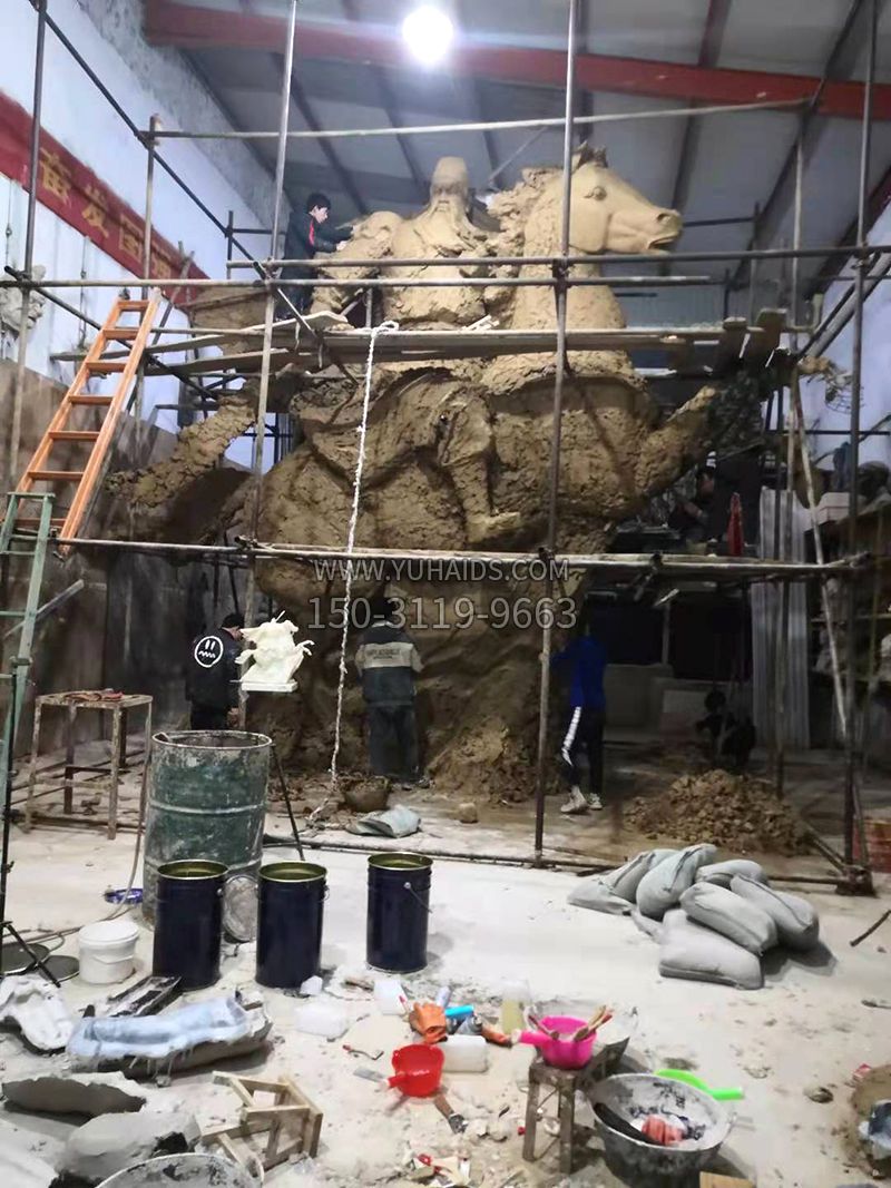 山西運(yùn)城關(guān)王廟“乾坤炳義”關(guān)公雕像泥塑制作中 山西運(yùn)城關(guān)王廟“乾坤炳義”關(guān)公雕像泥塑制作中