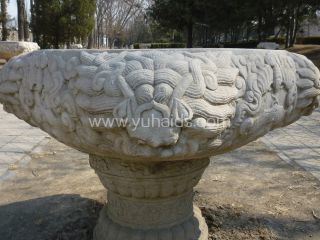 花盆底部的小孔有什么作用?